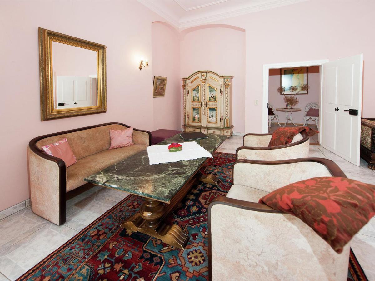 Vintage Apartment In Arzberg Triestewitz Экстерьер фото
