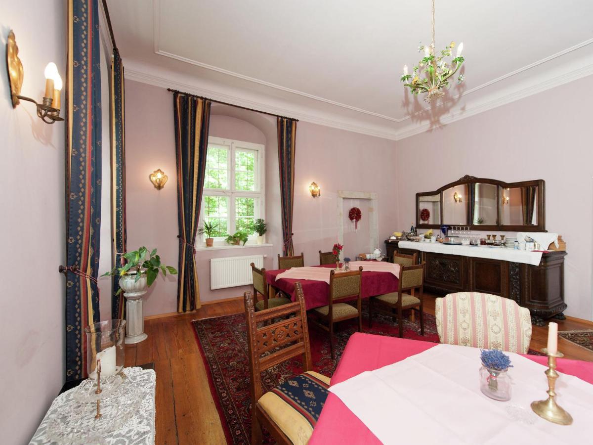 Vintage Apartment In Arzberg Triestewitz Экстерьер фото